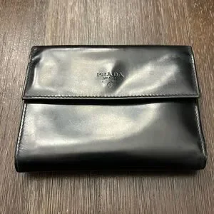 EUC Large Prada Black Leather Wallet EUC Prada Black Saffiano Leather Zip Wallet | eBay main image 3